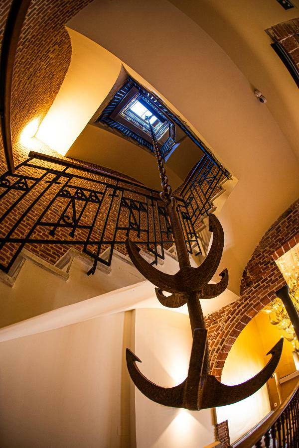 Camarote Hotel Leon Bagian luar foto