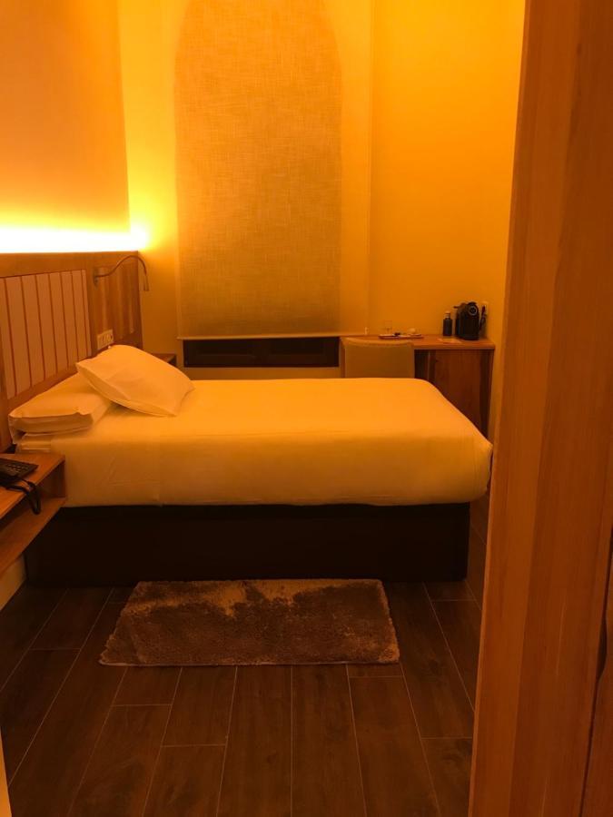 Camarote Hotel Leon Bagian luar foto